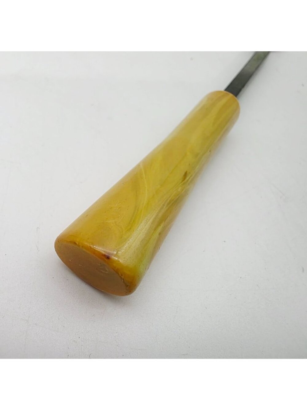 Butterscotch Bakelite Tracing Wheel Sewing Pattern Tool Handle 6" VTG - Picture 5 of 7
